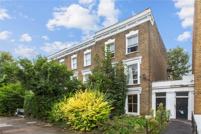 Thumbnail Terraced house to rent in Southgate Road, London