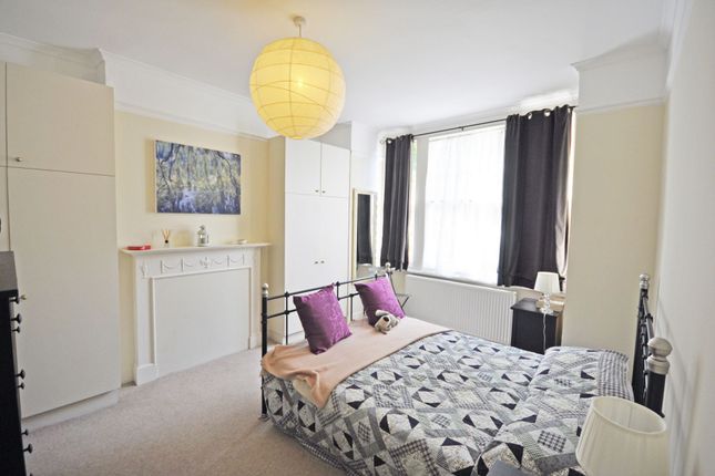 Lyric Road, London photo 2