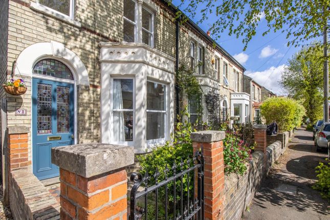 End terrace house to rent in St. Andrews Road, Cambridge