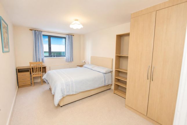 38 Velocity North, Leeds photo 4