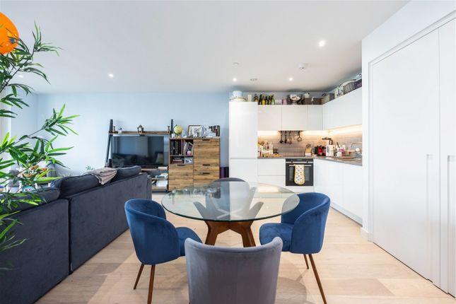 Flat for sale in Royal Crest Avenue, London