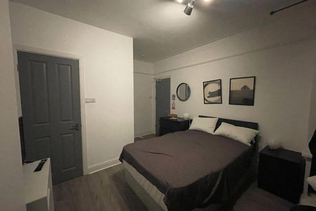 Thumbnail Room to rent in Tunstall Road, Addiscombe, Croydon