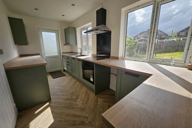 20, Thorogate, Rotherham photo 3