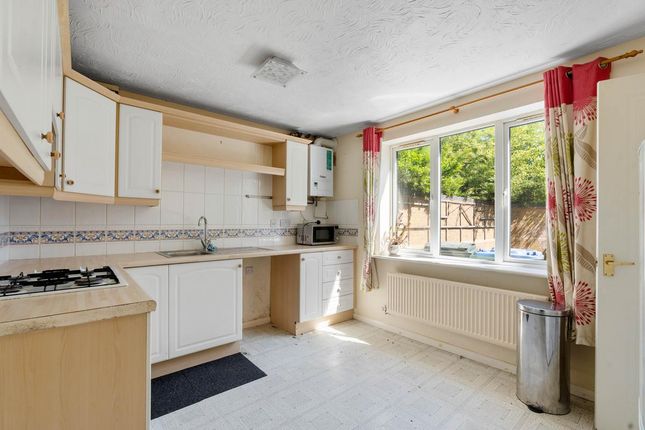 1, Perchfoot Close, Coventry photo 3