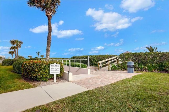 Town house for sale in 5055 North Highway #102, Hutchinson Island, Florida, United States Of America