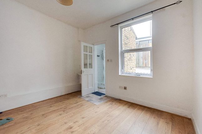 66 Woolwich Road, London photo 4