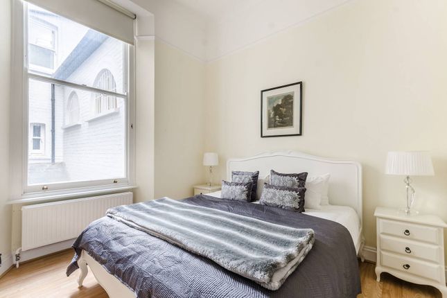 Thumbnail Flat to rent in Courtfield Gardens, South Kensington, London