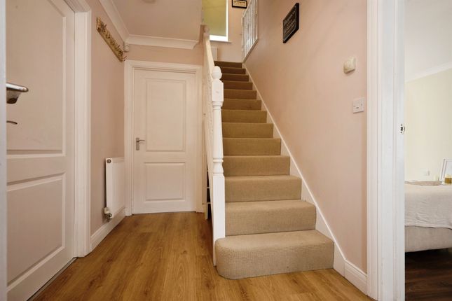 4, Walker Place, Aylesbury photo 3