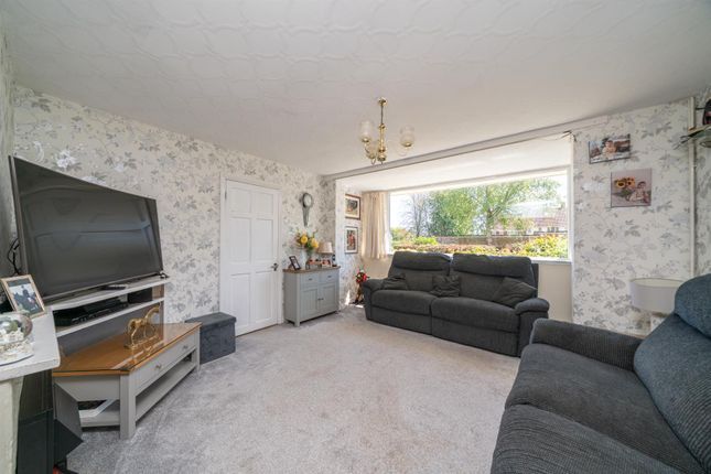 27, Polehanger Lane, Hemel Hempstead photo 4