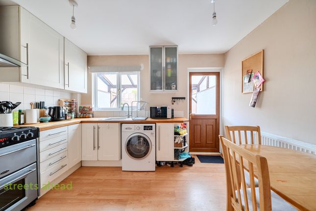 60, Anthony Road, London photo 4