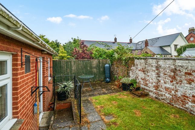 35, Ridgeway Gardens, Devon photo 2