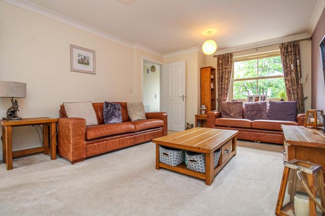 18, Oak Park Terrace, Leeds photo 4
