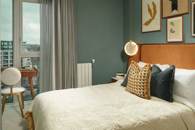 Flat Plot 6, Block A6 West Quay, The Waterfront Royal Arsenal, London photo 2