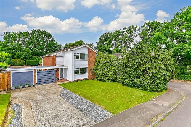 3-bed detached on Northdowns, Cranleigh, £700,000
