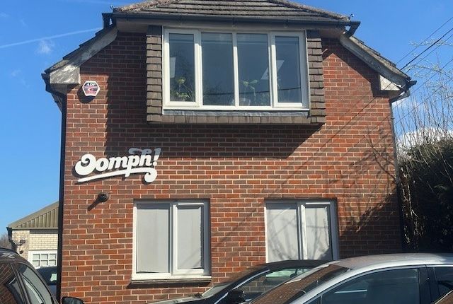 Thumbnail Commercial property to let in Longmoor Road, Liphook, Hampshire