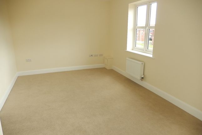 6, Pinter Lane, Gainsborough photo 3