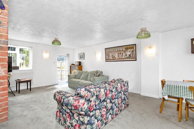 23, Gibson Road, Chichester photo 3