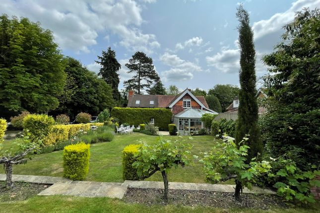 Mill Road, Henley-on-Thames photo 3