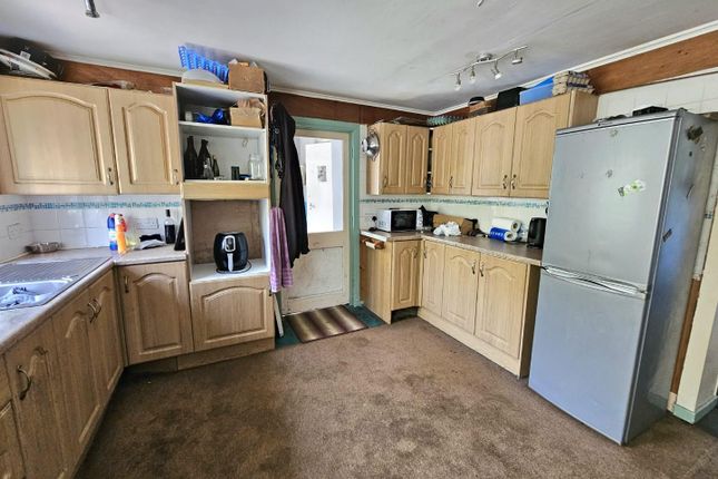 2, Box Road, Dursley photo 3