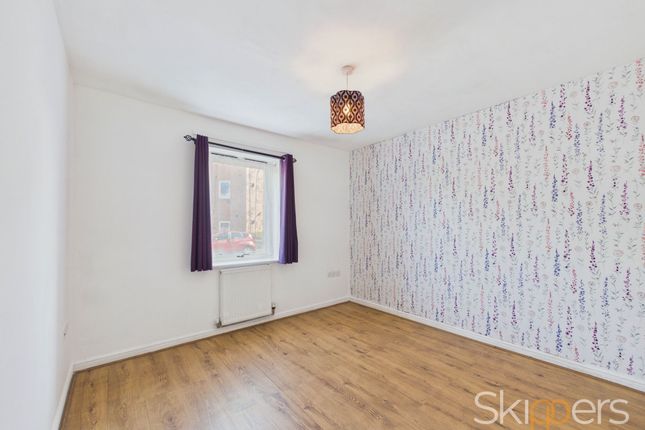 19 Frinsted Gardens, Ashford photo 2