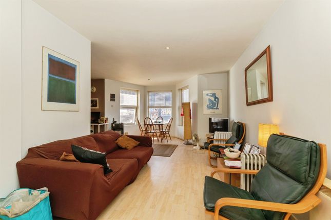 Flat 8, Avonmead House, 40-48, Stokes Croft, Bristol photo 3
