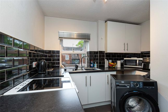 2a, Lukesland Avenue, Staffordshire photo 4