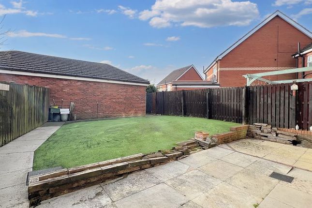 Terraced house for sale in Laurel Way, Scunthorpe