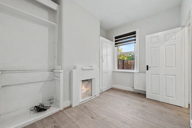 65, Manor Road, Enfield photo 4
