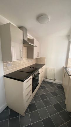 61, Ebor Street, Burnley photo 4