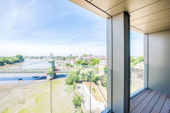 18, Queen's Wharf, Hammersmith photo 3