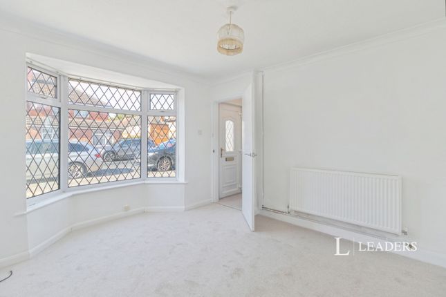 32, Lansdowne Grove, Leicestershire photo 3