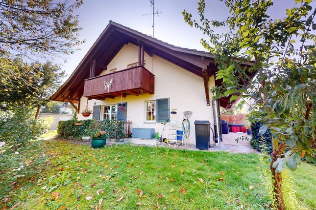 Villa for sale in Halden, Kanton Zürich, Switzerland