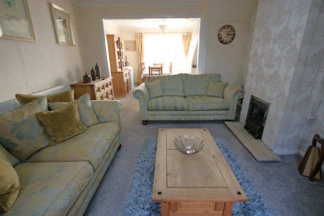 1-bed flat on 29A, Roe Lee Park, Blackburn, £89,950