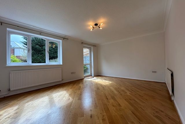 Semi-detached house to rent in Westgrove Avenue, Solihull