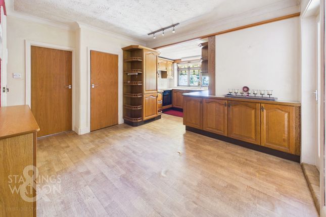 25 Longwater Lane, Norwich photo 4