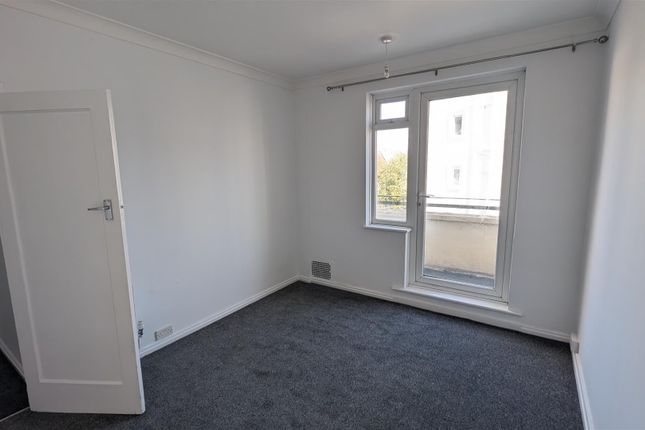 7, Clarendon Court, Southsea photo 3