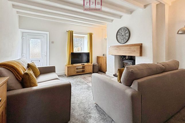 4 Tai Dulas, Abergele Road, Llanddulas photo 3