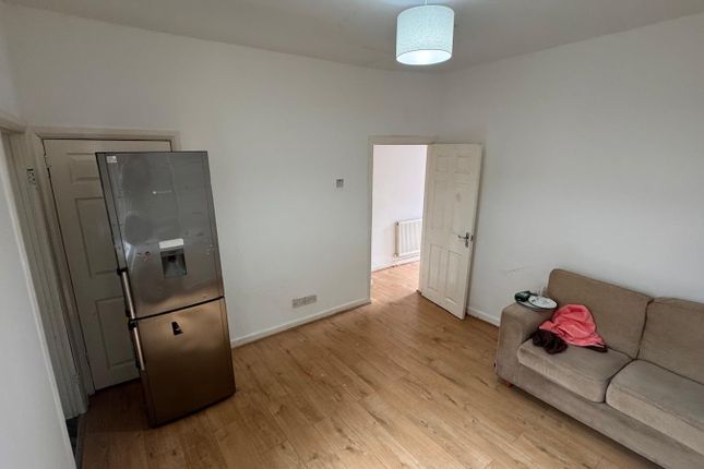54, Leicester Road, Salford photo 4