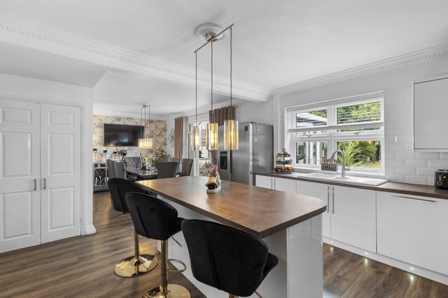24, Hindoostan Avenue, Wigston photo 2
