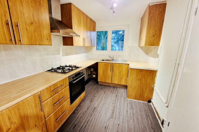 Downland Drive, Downland Drive, Crawley photo 3