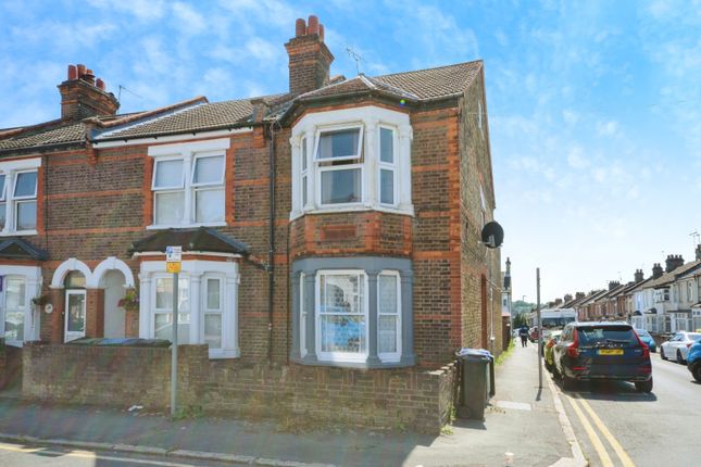 Thumbnail Flat for sale in Clifton Road, Watford
