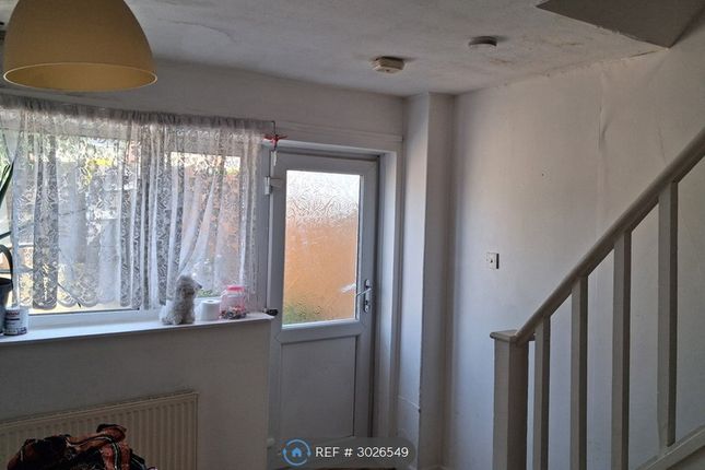 Oak Crescent, Leicester photo 4