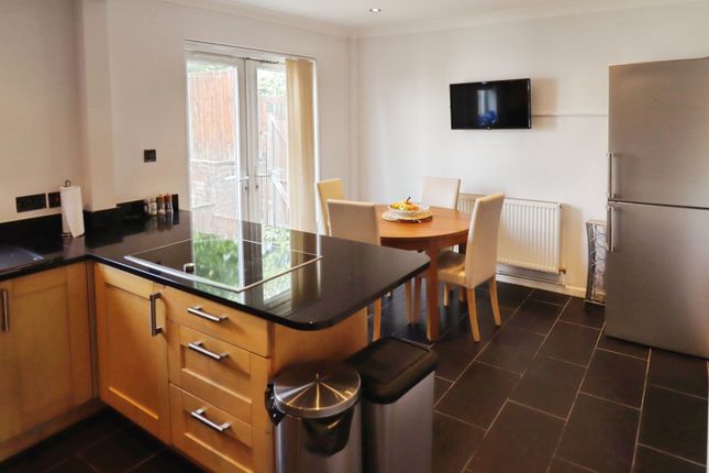 76, Freshfields, Newmarket photo 4