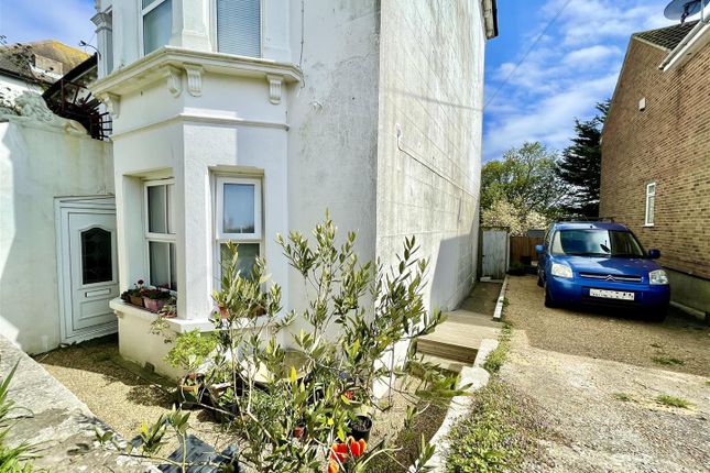 Thumbnail Flat for sale in Edmund Road, Hastings