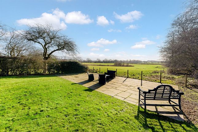 88 Higher Lane, Lymm photo 4