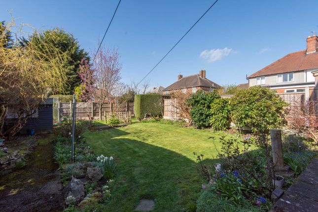 44 Highfield Avenue, Chesterfield photo 4