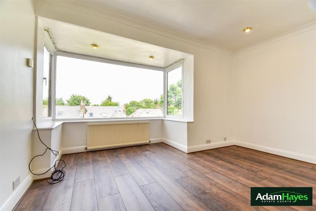 Thumbnail Flat for sale in Redbourne Avenue, Finchley Central