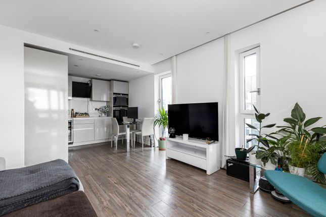 Apt 2002 Wiverton Tower, 4 New Drum Street, E1 7AT, New Drum Street, London photo 4