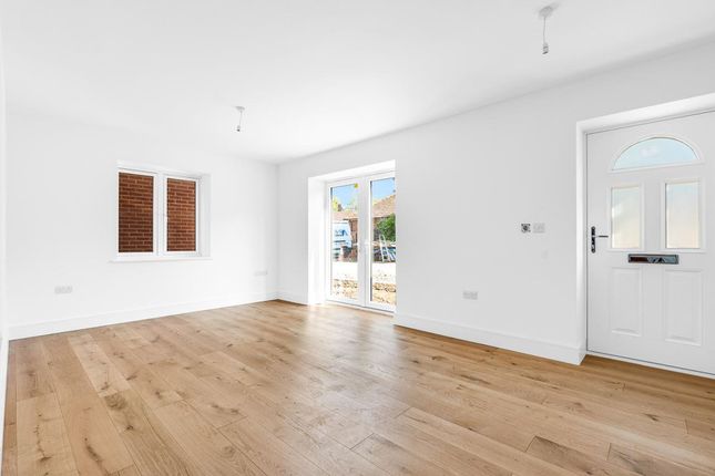 2 White Horse Mews, Ware photo 4