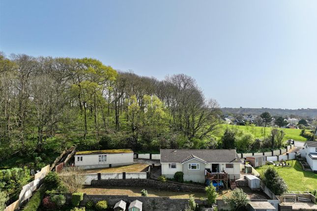 43, Woodway, Plymouth photo 2